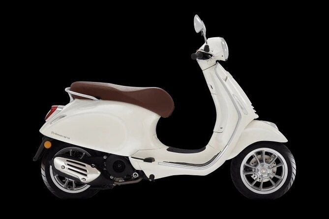 aequamoto-rent-a-scooter-vico-equense-honda-sh-125cc